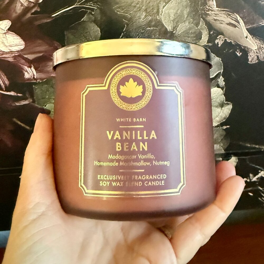 NEW VANILLA BEAN 3-Wick Candle Bath & Body Works